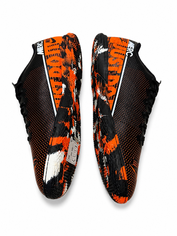 سالنی کمپلکس nike mercurial